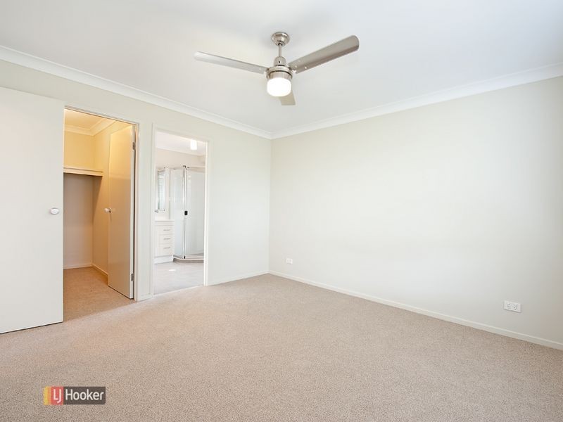 27 Sears Parade, North Lakes QLD 4509