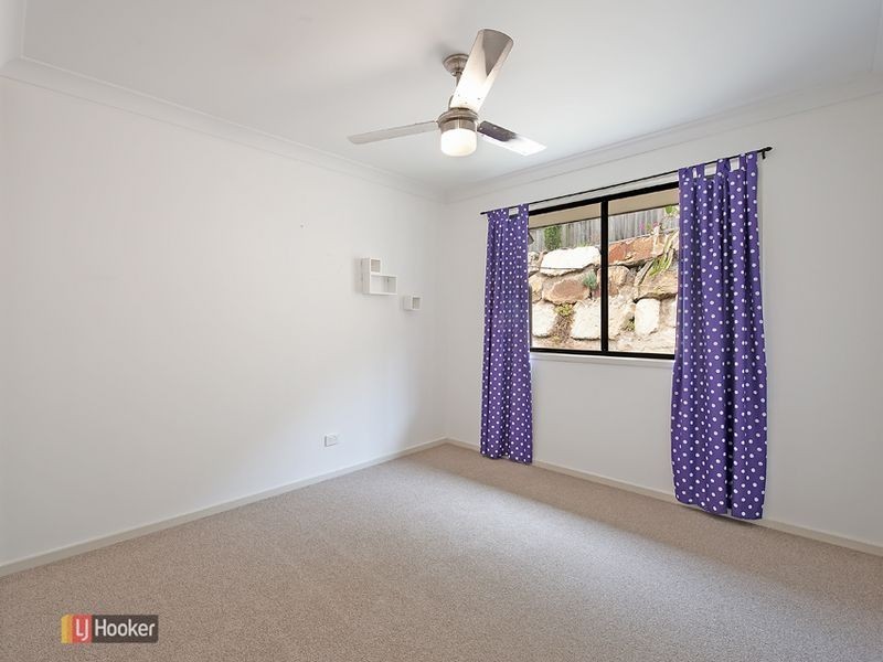 27 Sears Parade, North Lakes QLD 4509