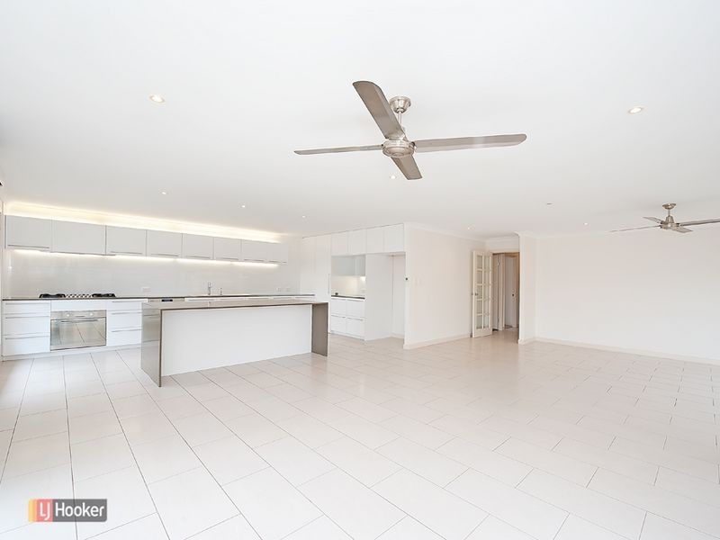 39 Southerden Drive, North Lakes QLD 4509