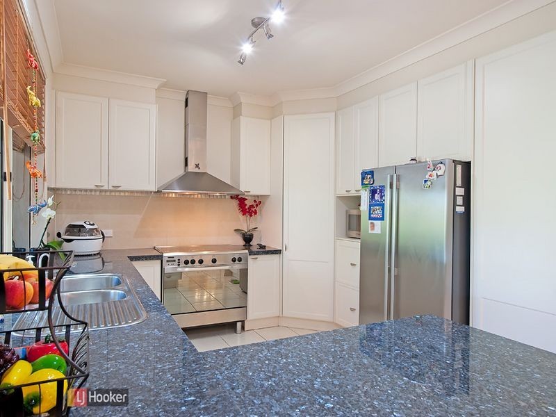 38 Sandpiper Avenue, North Lakes QLD 4509