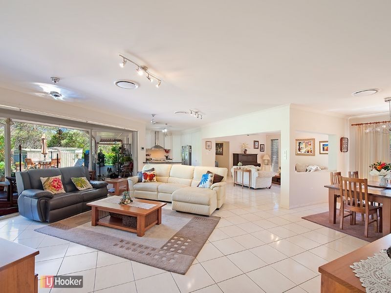 38 Sandpiper Avenue, North Lakes QLD 4509