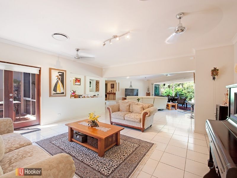 38 Sandpiper Avenue, North Lakes QLD 4509