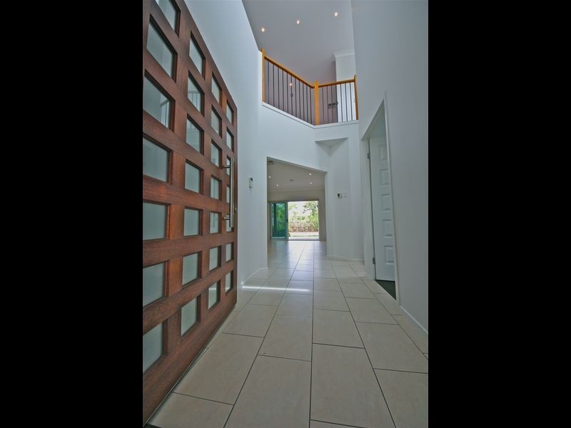 18 Elkington Cct, North Lakes QLD 4509