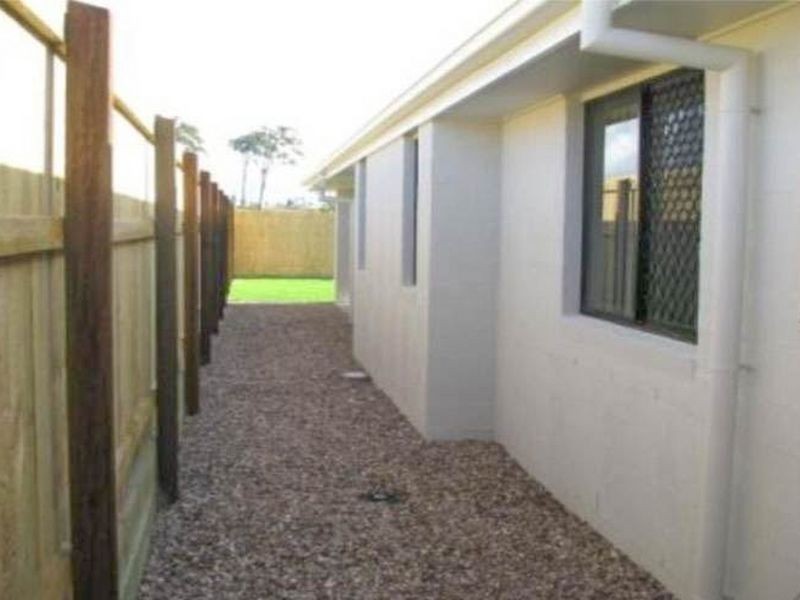11 Sears Parade, North Lakes QLD 4509