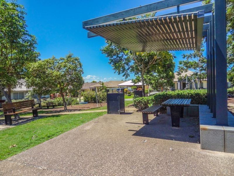 8 Dusky Street, North Lakes QLD 4509