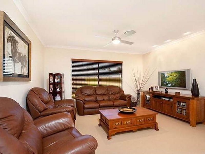 2 Kalbarri Court, North Lakes QLD 4509