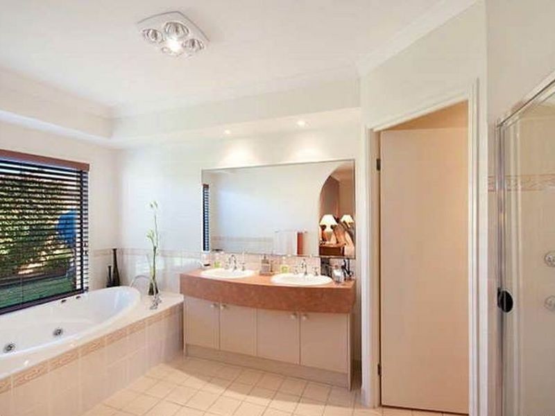 2 Kalbarri Court, North Lakes QLD 4509