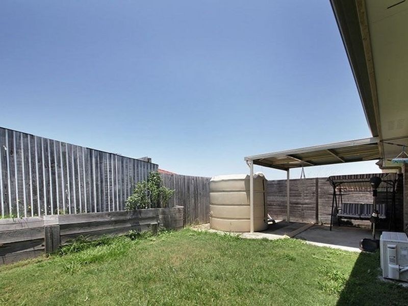 1/4 Olivine Court, Rothwell QLD 4022