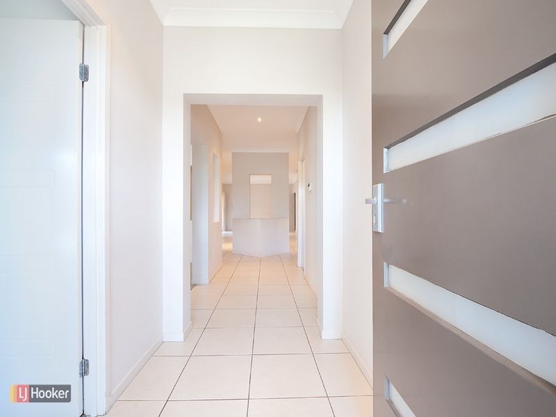 19 Echidna Parade, North Lakes QLD 4509