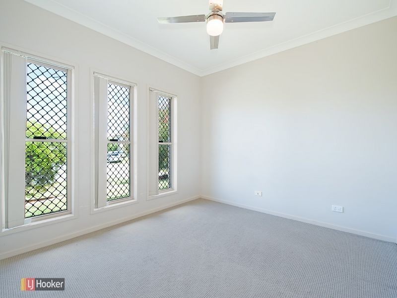 19 Echidna Parade, North Lakes QLD 4509