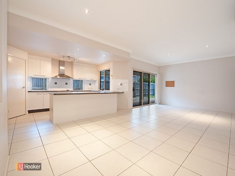 19 Echidna Parade, North Lakes QLD 4509