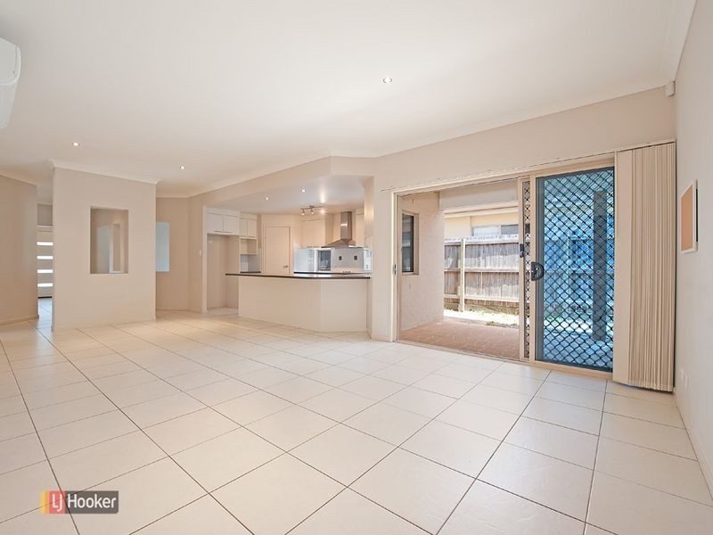 19 Echidna Parade, North Lakes QLD 4509