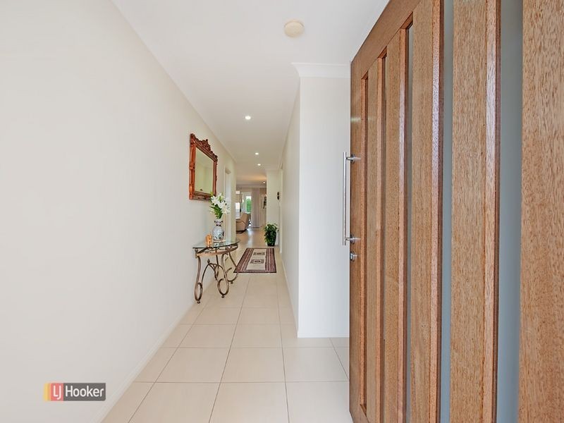 8 Troon Street, North Lakes QLD 4509