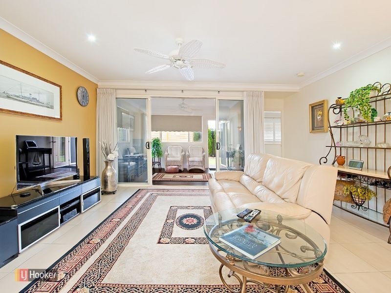 8 Troon Street, North Lakes QLD 4509