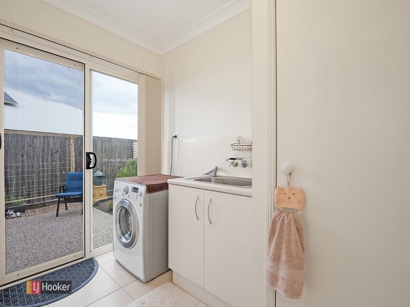 8 Troon Street, North Lakes QLD 4509