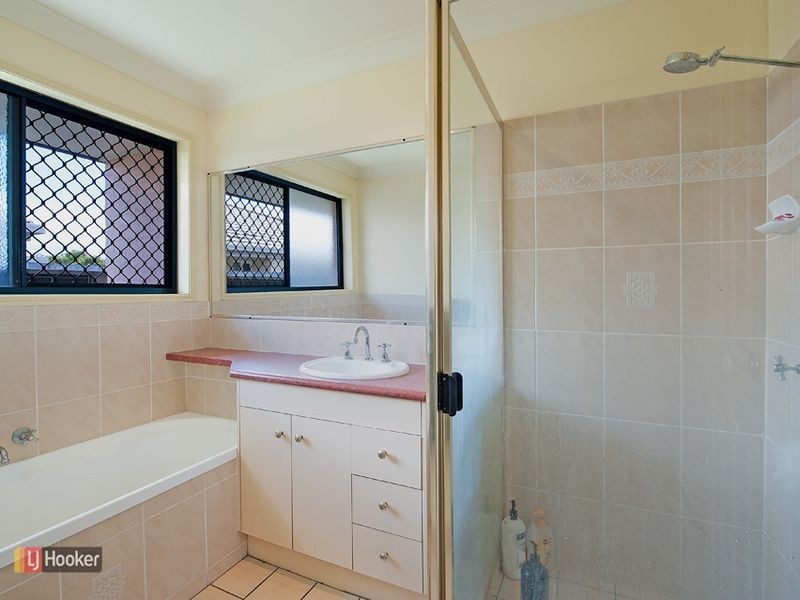35 Finnegan Street, Rothwell QLD 4022