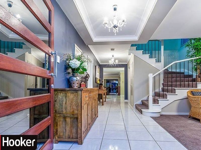 4 Kennedia Court, North Lakes QLD 4509