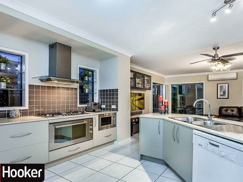 4 Kennedia Court, North Lakes QLD 4509