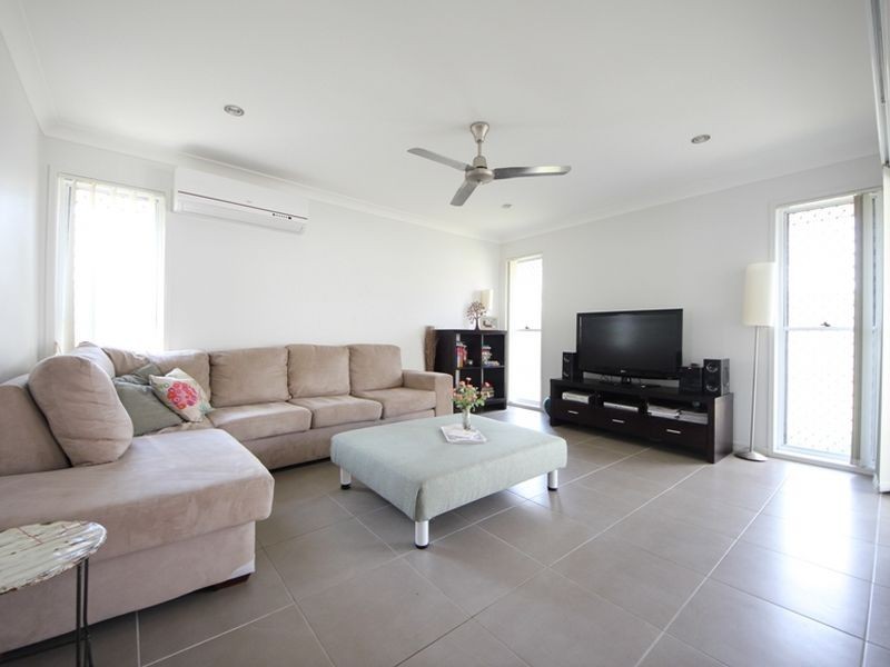 9 Lomond Street, North Lakes QLD 4509