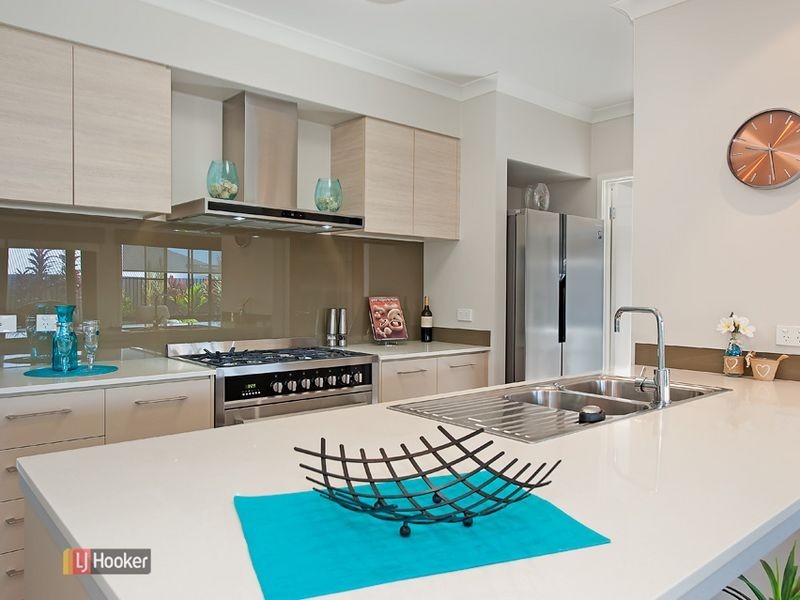 36 Capricorn Circuit, North Lakes QLD 4509