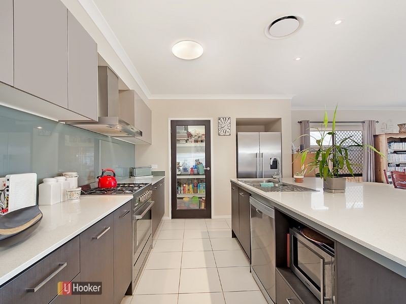 22 Troon Street, North Lakes QLD 4509