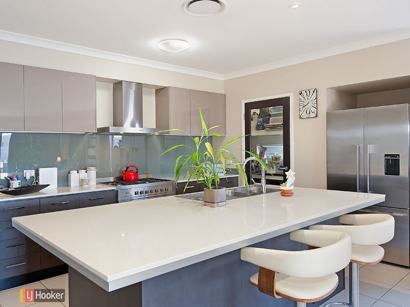 22 Troon Street, North Lakes QLD 4509