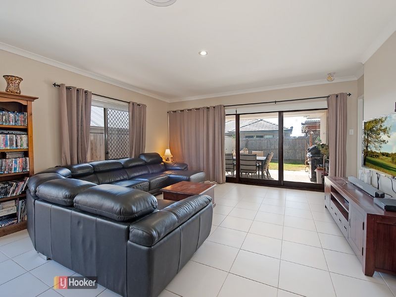 22 Troon Street, North Lakes QLD 4509