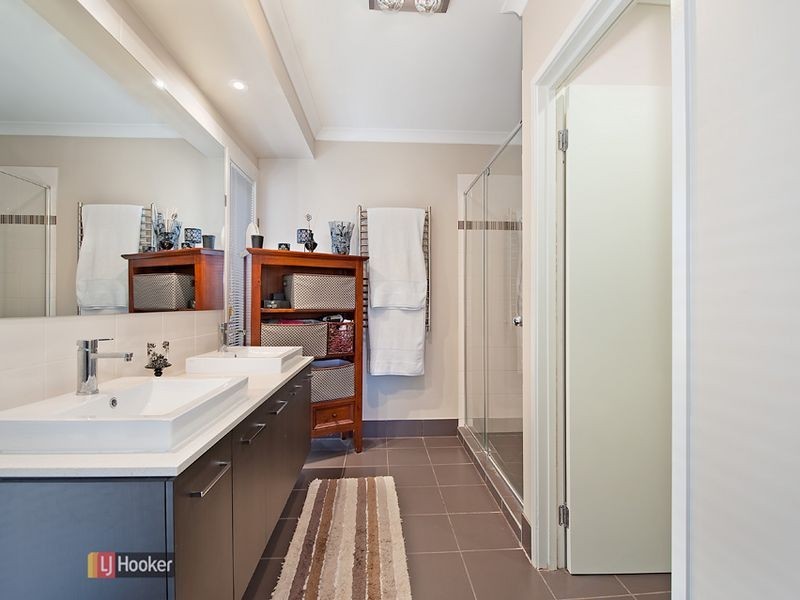 22 Troon Street, North Lakes QLD 4509