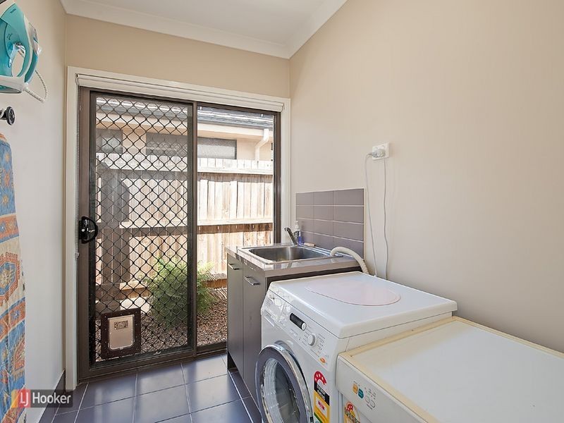 22 Troon Street, North Lakes QLD 4509