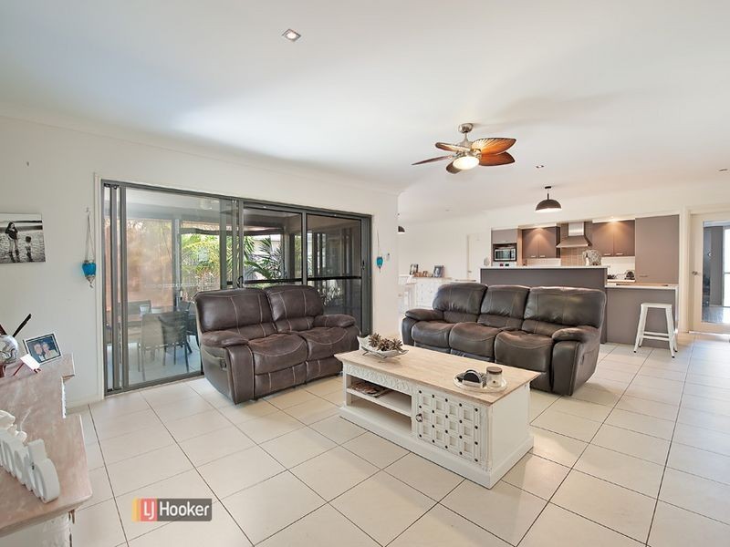 11 Clearwater Crescent, Murrumba Downs QLD 4503