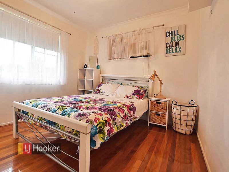 8 Golden Avenue, Kallangur QLD 4503