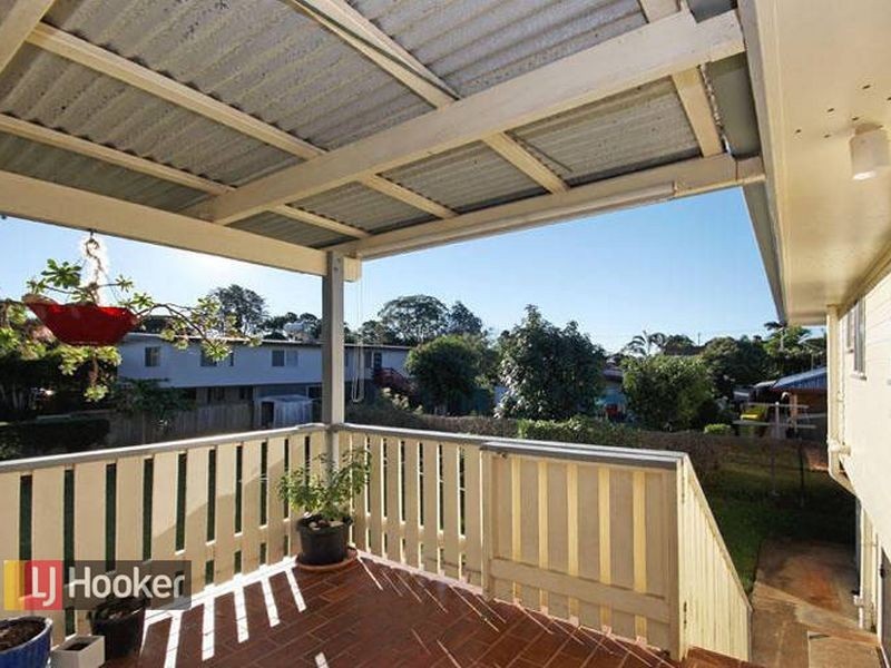 8 Golden Avenue, Kallangur QLD 4503