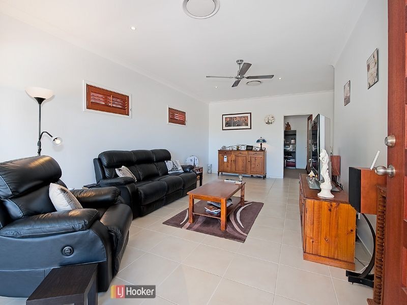 102 Nicklaus Parade, North Lakes QLD 4509