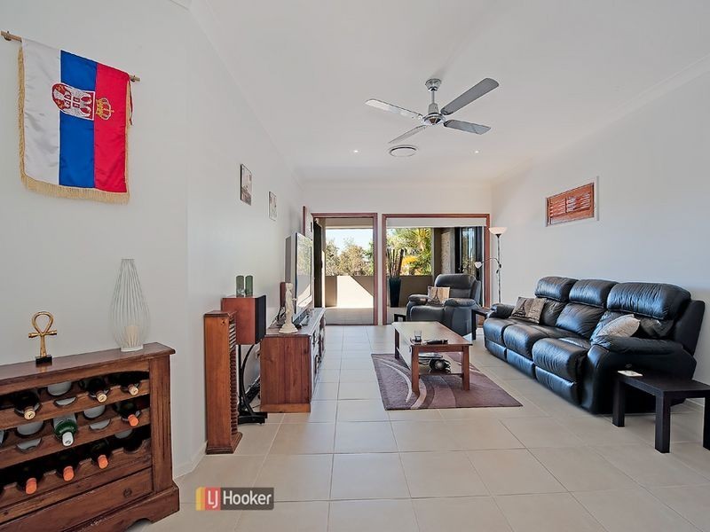 102 Nicklaus Parade, North Lakes QLD 4509