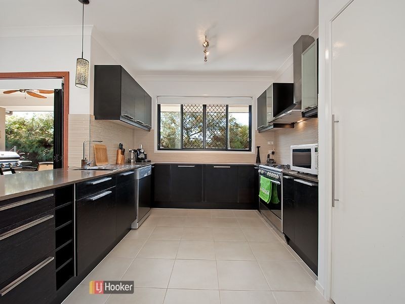 102 Nicklaus Parade, North Lakes QLD 4509