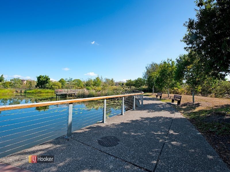 102 Nicklaus Parade, North Lakes QLD 4509