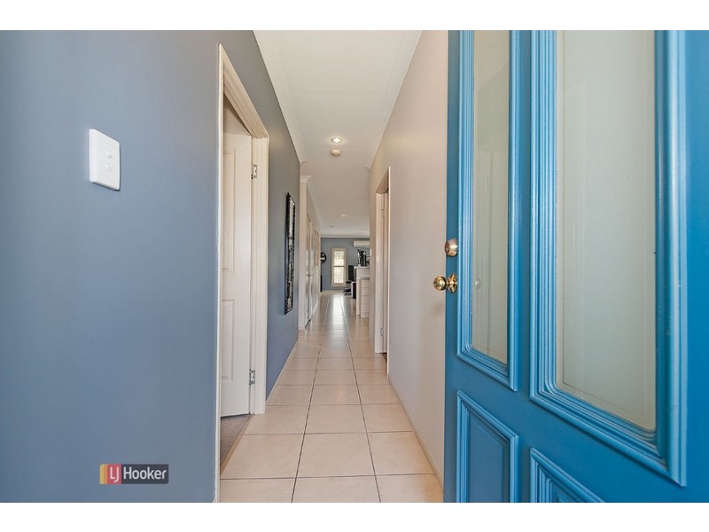 12 Brockman Street, North Lakes QLD 4509