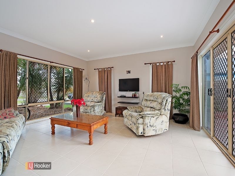 4 Brookfield Street, North Lakes QLD 4509