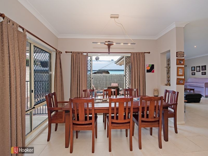 4 Brookfield Street, North Lakes QLD 4509