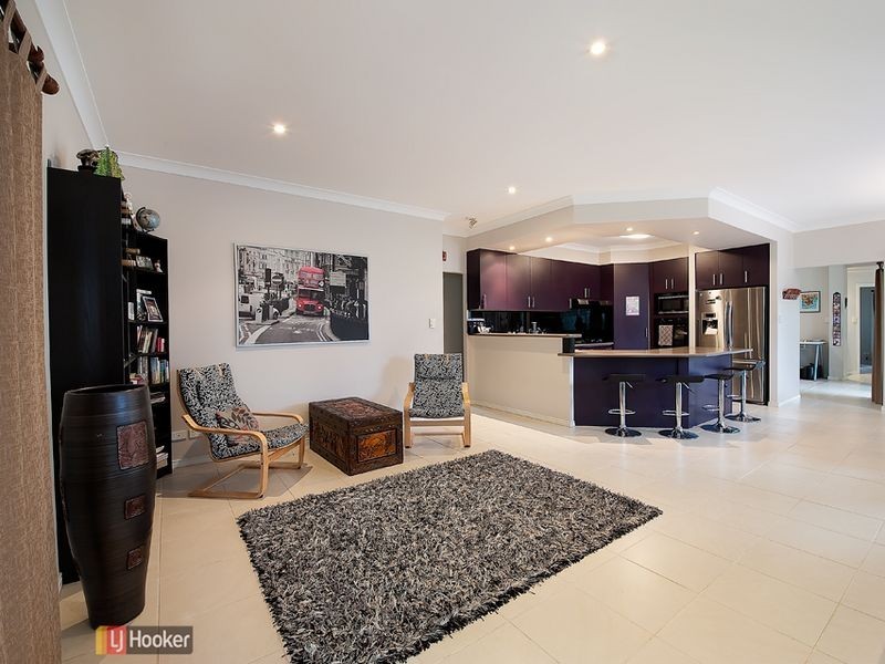 4 Brookfield Street, North Lakes QLD 4509