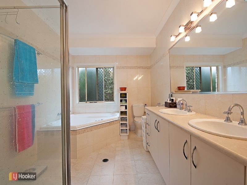 4 Brookfield Street, North Lakes QLD 4509