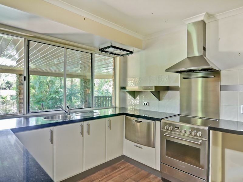 18 Wyara Court, Petrie QLD 4502