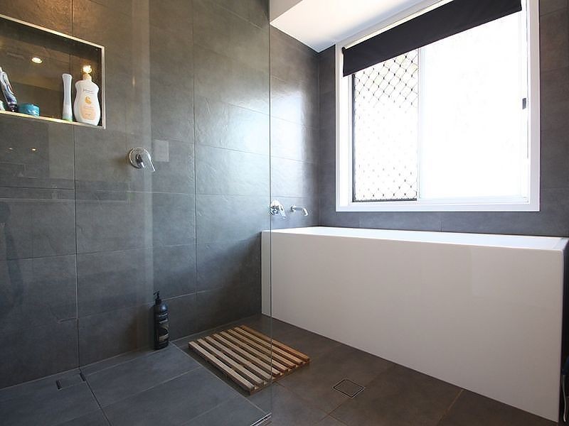 18 Wyara Court, Petrie QLD 4502