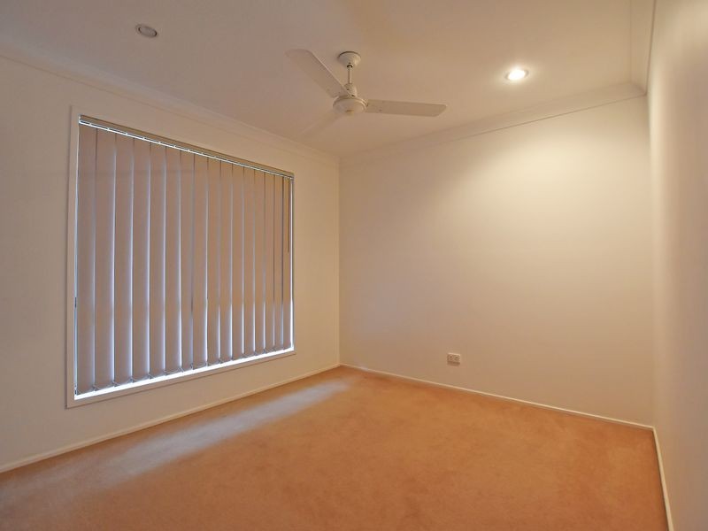 2 Acacia Crescent, Kallangur QLD 4503