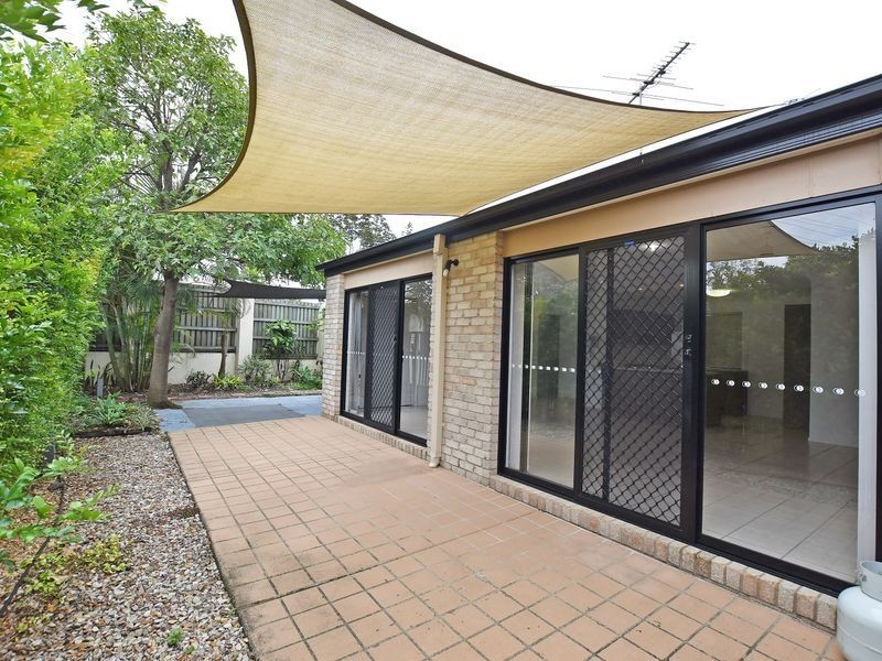 2 Acacia Crescent, Kallangur QLD 4503