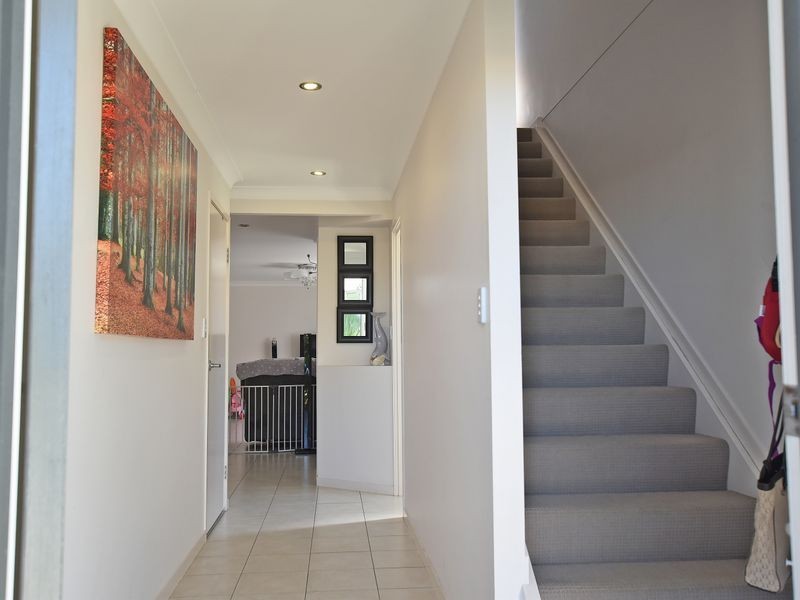 8 Melville Parade, North Lakes QLD 4509