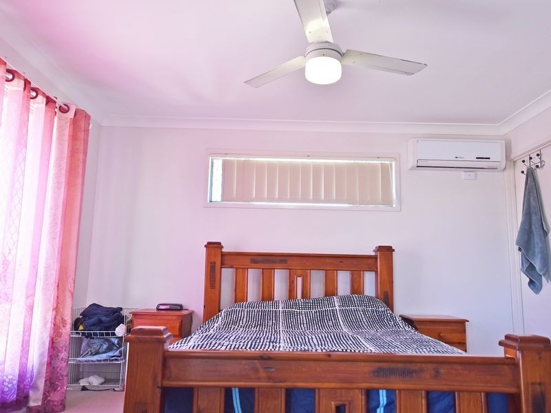 8 Melville Parade, North Lakes QLD 4509