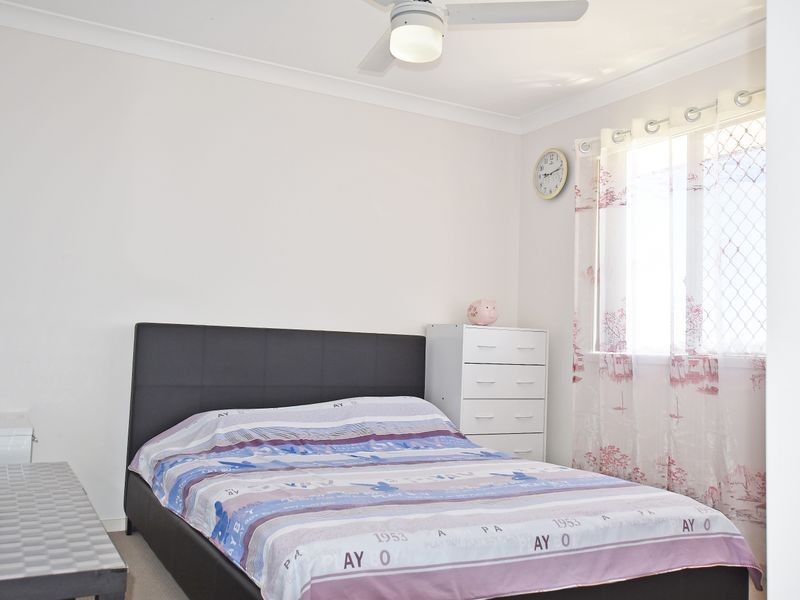 8 Melville Parade, North Lakes QLD 4509