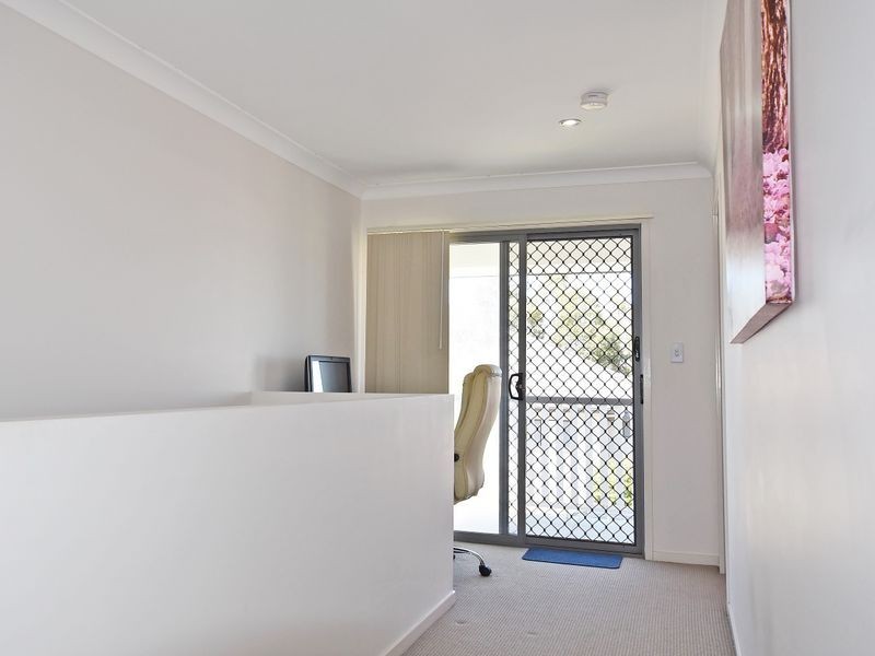 8 Melville Parade, North Lakes QLD 4509