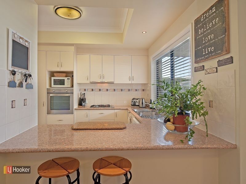 7 Thomson Close, North Lakes QLD 4509